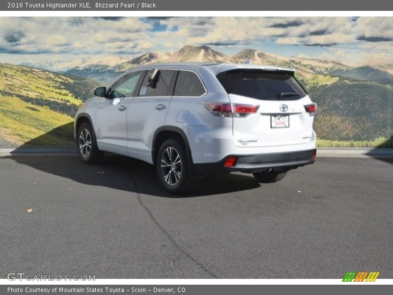 Blizzard Pearl / Black 2016 Toyota Highlander XLE