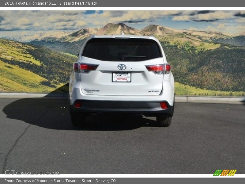 Blizzard Pearl / Black 2016 Toyota Highlander XLE