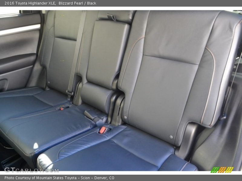 Blizzard Pearl / Black 2016 Toyota Highlander XLE