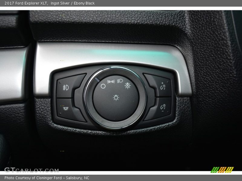 Ingot Silver / Ebony Black 2017 Ford Explorer XLT