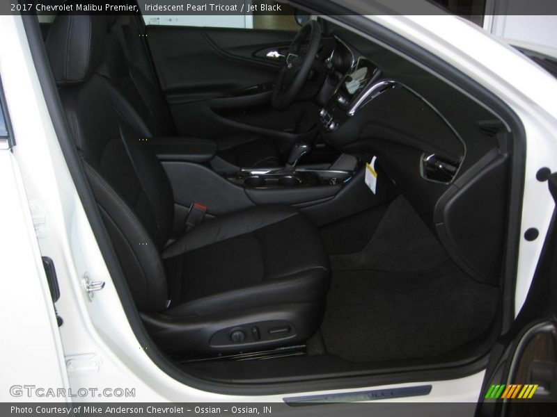Iridescent Pearl Tricoat / Jet Black 2017 Chevrolet Malibu Premier