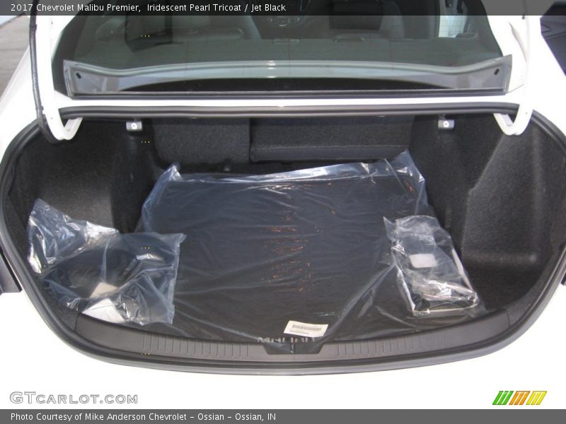 Iridescent Pearl Tricoat / Jet Black 2017 Chevrolet Malibu Premier