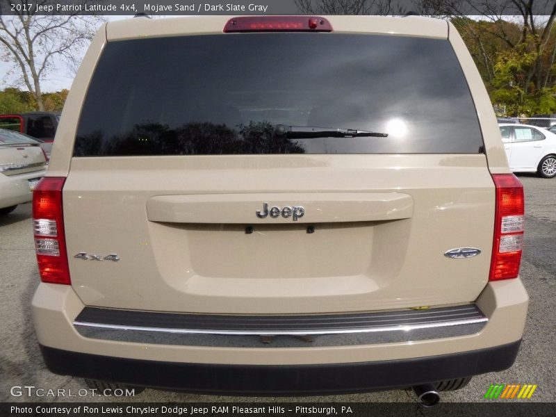 Mojave Sand / Dark Slate Gray 2017 Jeep Patriot Latitude 4x4