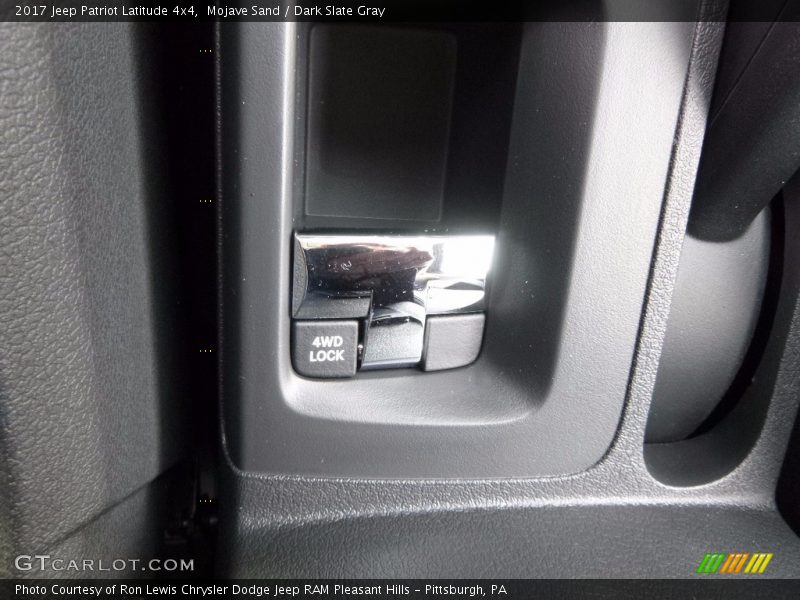 Mojave Sand / Dark Slate Gray 2017 Jeep Patriot Latitude 4x4