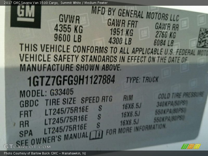 Summit White / Medium Pewter 2017 GMC Savana Van 3500 Cargo
