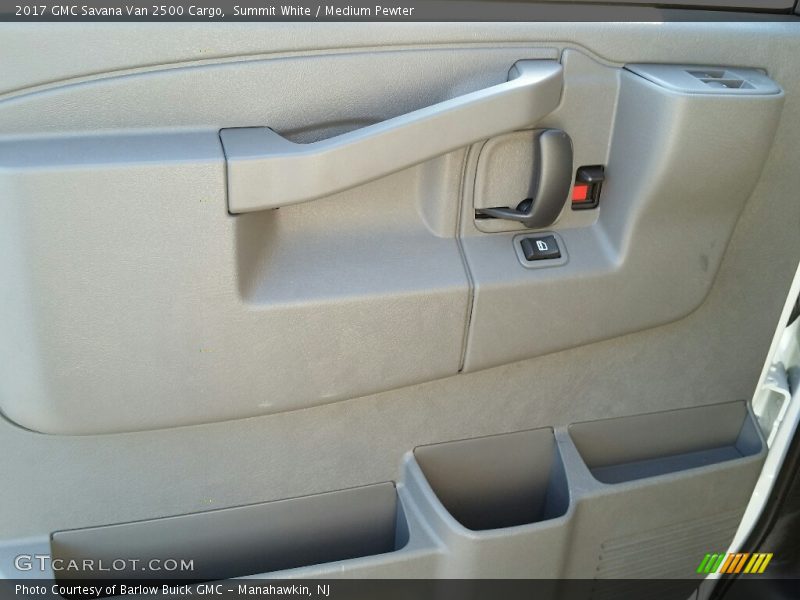 Summit White / Medium Pewter 2017 GMC Savana Van 2500 Cargo