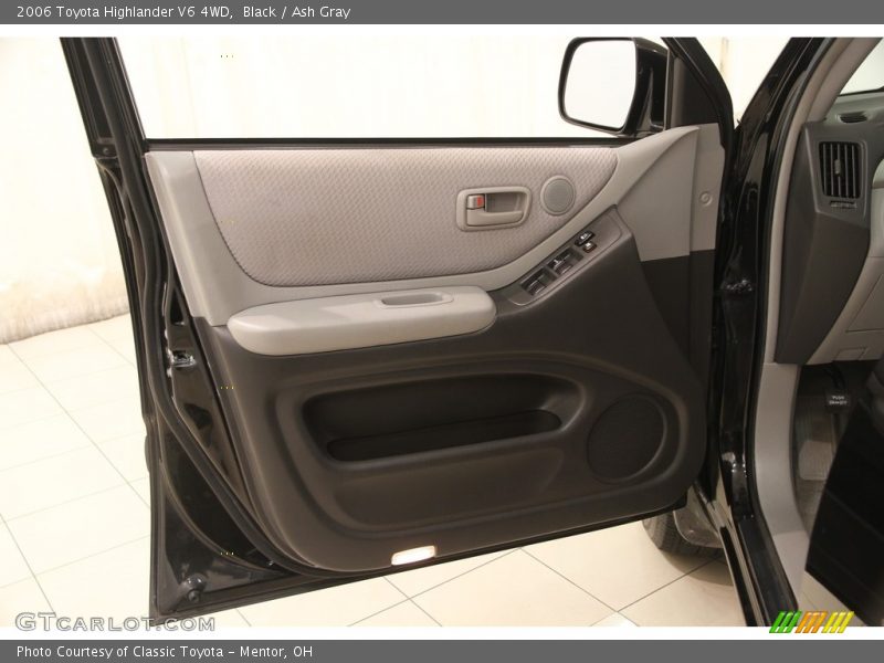 Black / Ash Gray 2006 Toyota Highlander V6 4WD