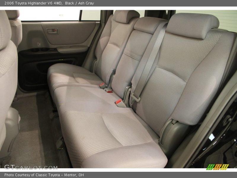 Black / Ash Gray 2006 Toyota Highlander V6 4WD