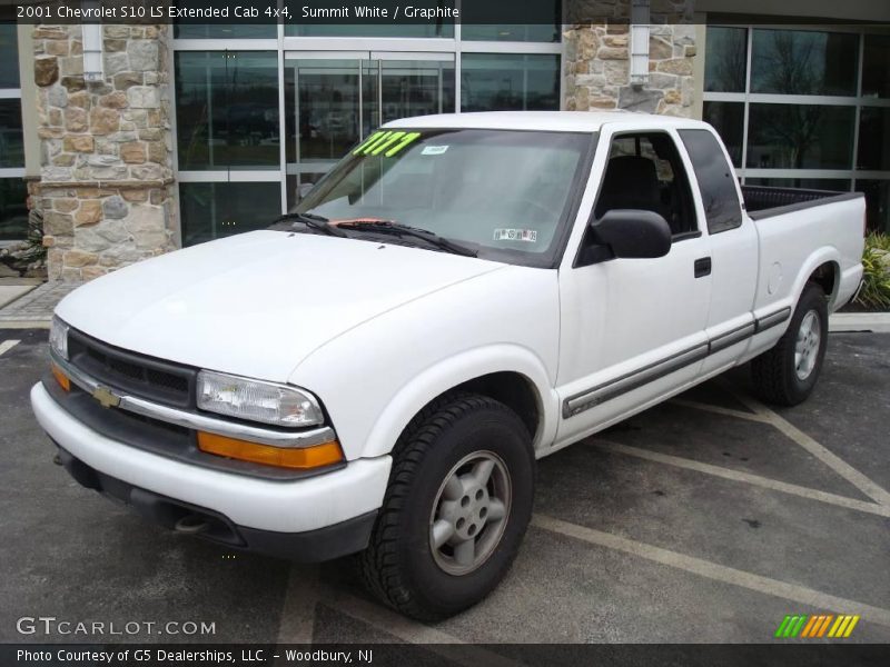 Summit White / Graphite 2001 Chevrolet S10 LS Extended Cab 4x4