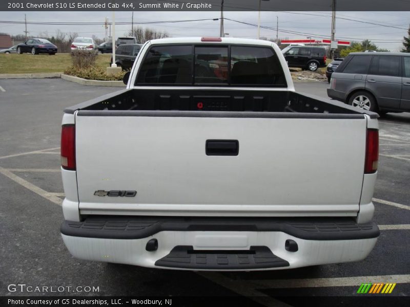 Summit White / Graphite 2001 Chevrolet S10 LS Extended Cab 4x4