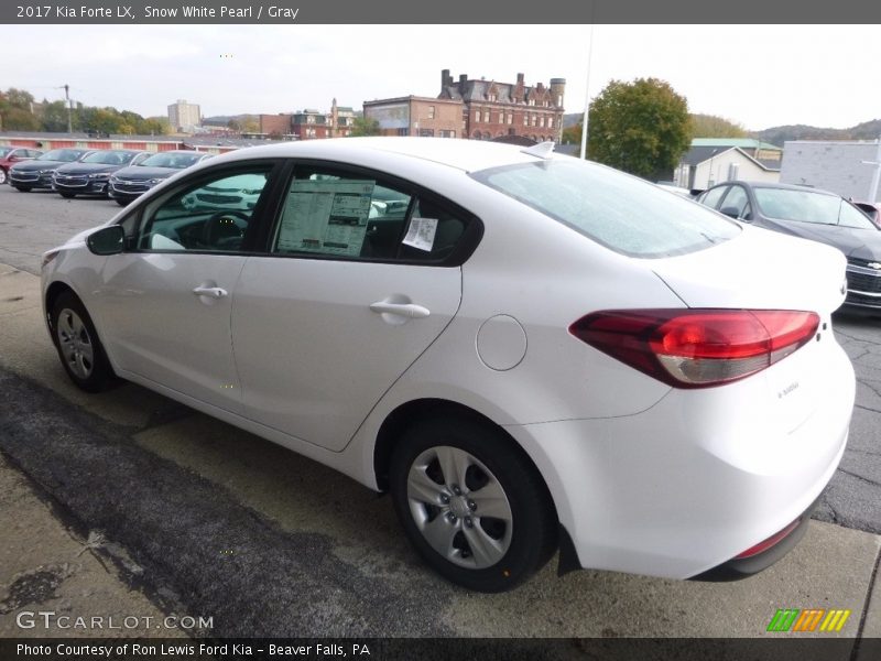 Snow White Pearl / Gray 2017 Kia Forte LX