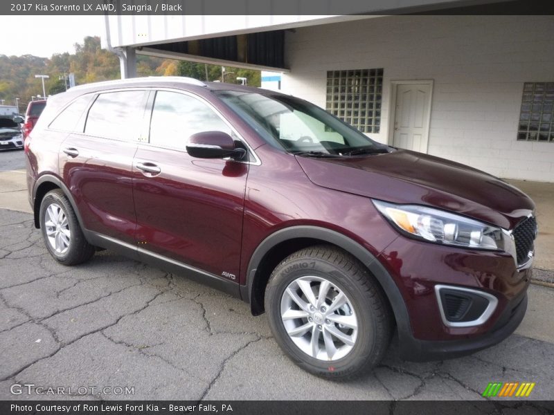 Front 3/4 View of 2017 Sorento LX AWD