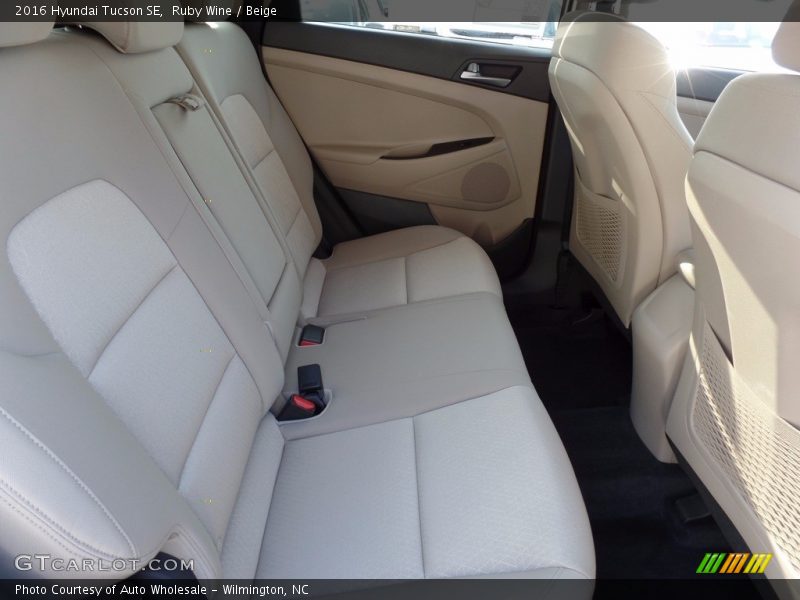 Ruby Wine / Beige 2016 Hyundai Tucson SE