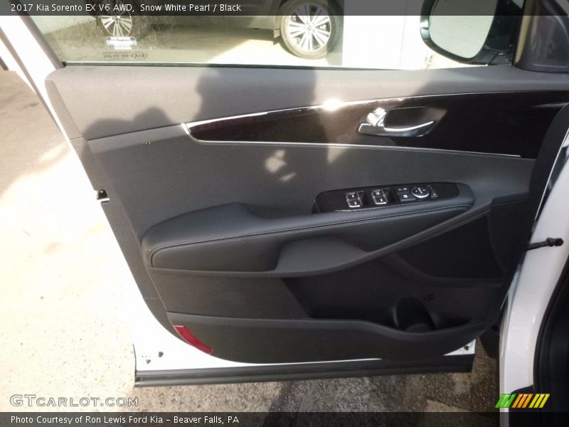 Snow White Pearl / Black 2017 Kia Sorento EX V6 AWD
