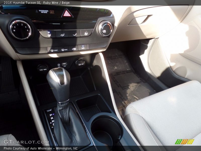 Ruby Wine / Beige 2016 Hyundai Tucson SE