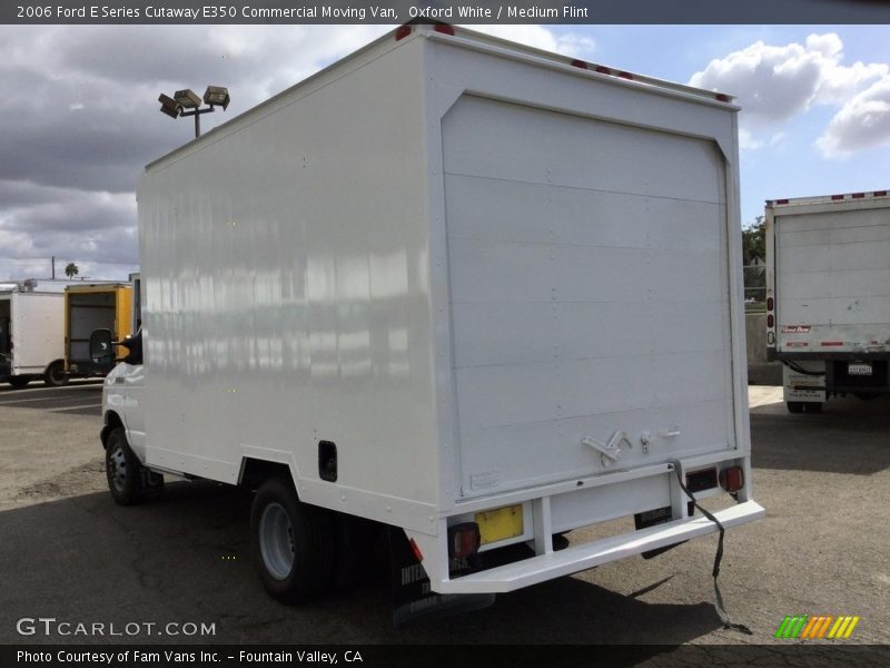 Oxford White / Medium Flint 2006 Ford E Series Cutaway E350 Commercial Moving Van