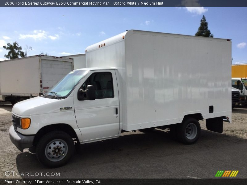 Oxford White / Medium Flint 2006 Ford E Series Cutaway E350 Commercial Moving Van