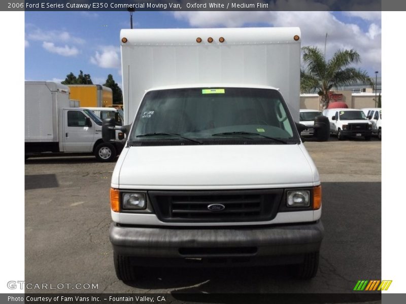 Oxford White / Medium Flint 2006 Ford E Series Cutaway E350 Commercial Moving Van