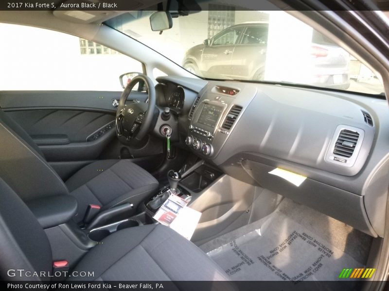 Aurora Black / Black 2017 Kia Forte S