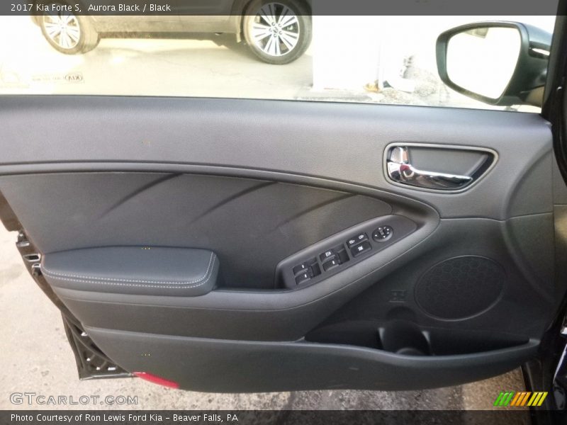 Aurora Black / Black 2017 Kia Forte S
