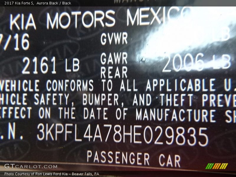 Aurora Black / Black 2017 Kia Forte S