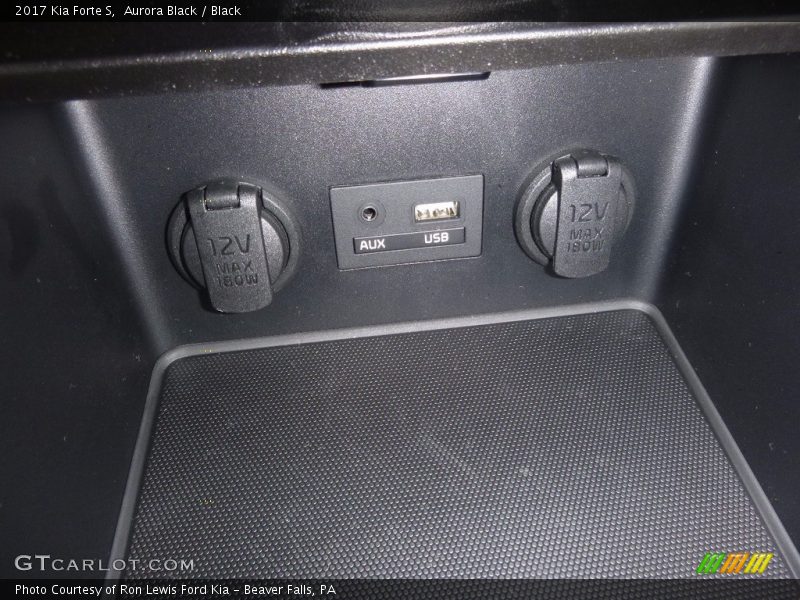 Aurora Black / Black 2017 Kia Forte S