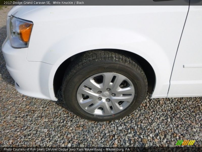 White Knuckle / Black 2017 Dodge Grand Caravan SE