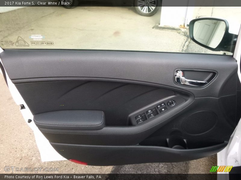 Door Panel of 2017 Forte S