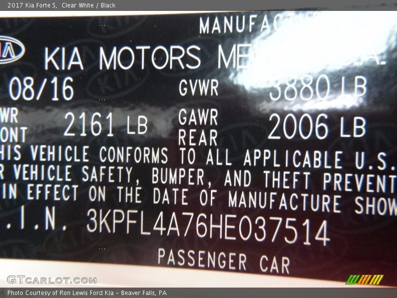Clear White / Black 2017 Kia Forte S