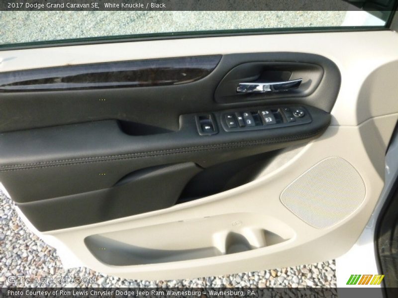 White Knuckle / Black 2017 Dodge Grand Caravan SE