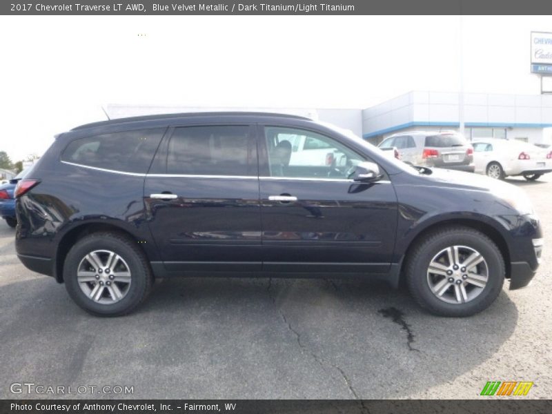 Blue Velvet Metallic / Dark Titanium/Light Titanium 2017 Chevrolet Traverse LT AWD