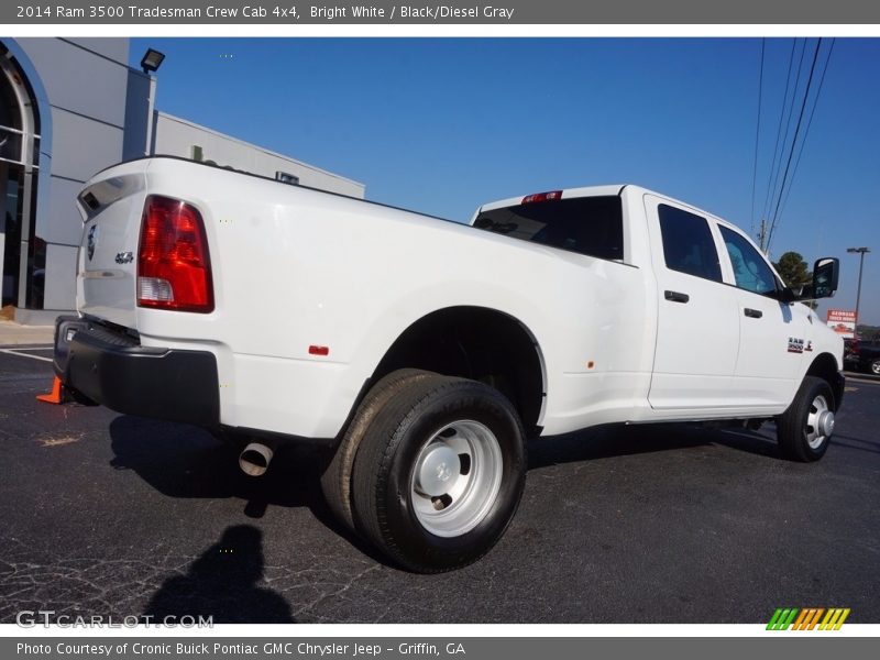 Bright White / Black/Diesel Gray 2014 Ram 3500 Tradesman Crew Cab 4x4