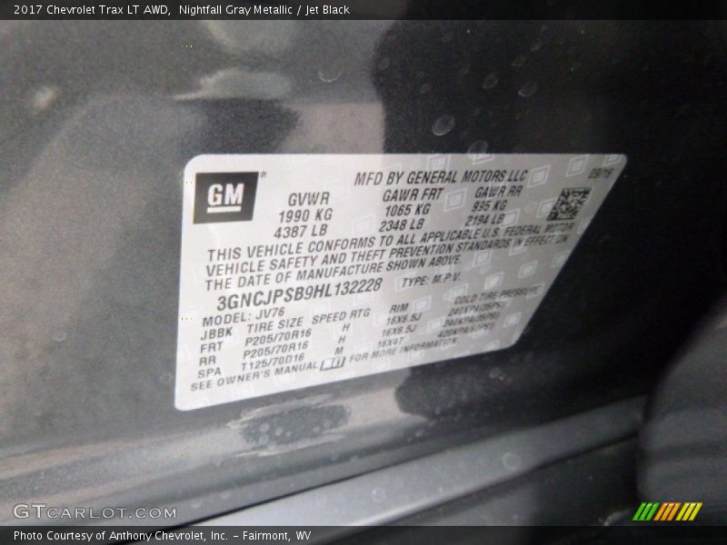 Nightfall Gray Metallic / Jet Black 2017 Chevrolet Trax LT AWD
