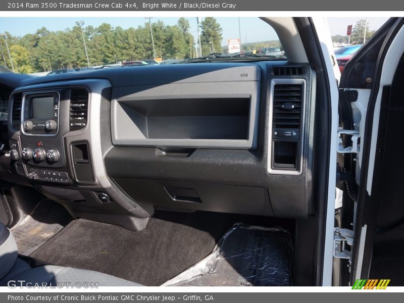 Bright White / Black/Diesel Gray 2014 Ram 3500 Tradesman Crew Cab 4x4