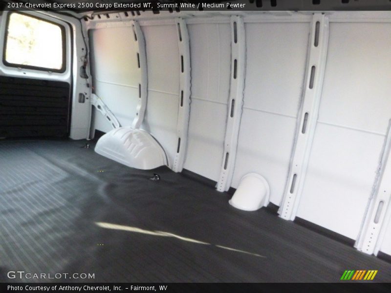Summit White / Medium Pewter 2017 Chevrolet Express 2500 Cargo Extended WT