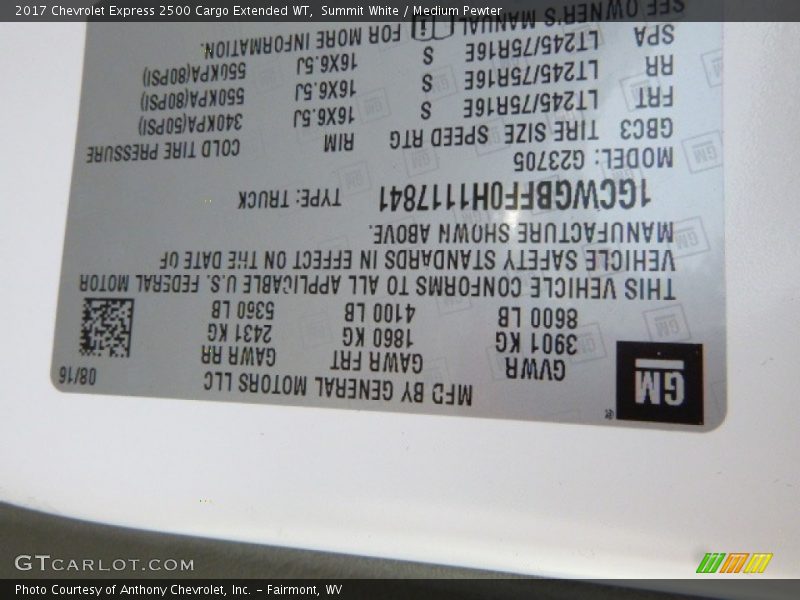 Summit White / Medium Pewter 2017 Chevrolet Express 2500 Cargo Extended WT