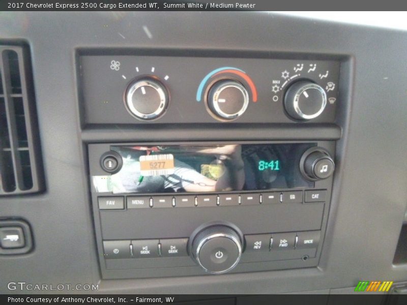 Summit White / Medium Pewter 2017 Chevrolet Express 2500 Cargo Extended WT