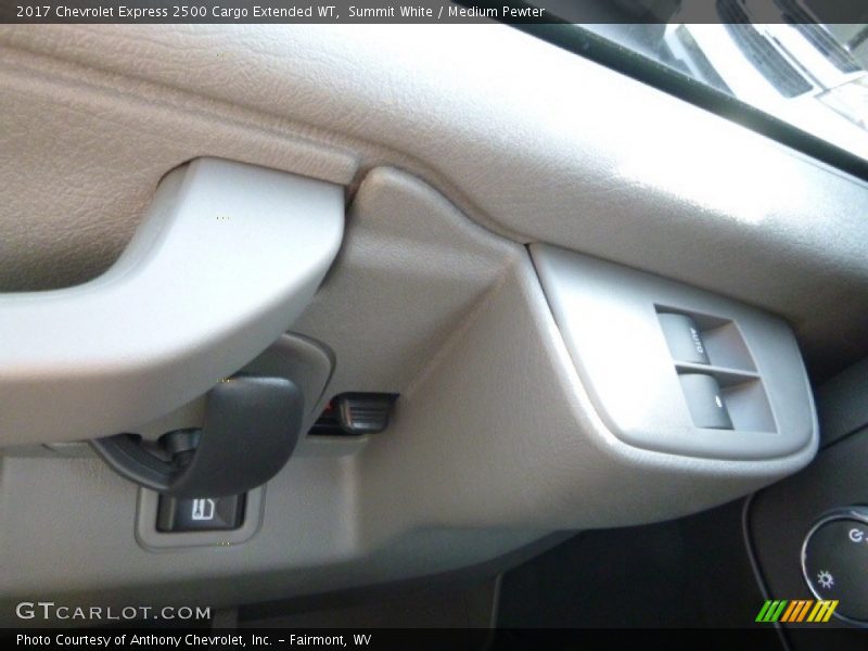 Summit White / Medium Pewter 2017 Chevrolet Express 2500 Cargo Extended WT