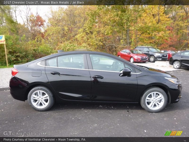 Mosaic Black Metallic / Jet Black 2017 Chevrolet Cruze LT