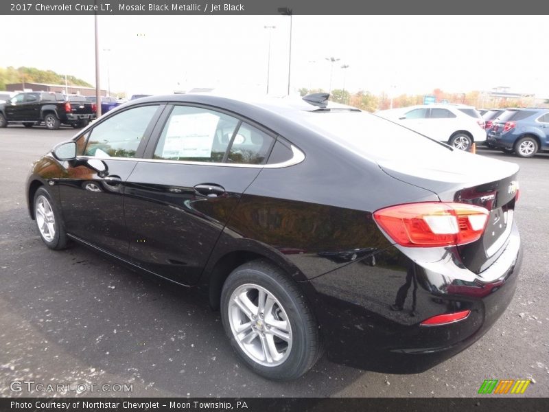 Mosaic Black Metallic / Jet Black 2017 Chevrolet Cruze LT