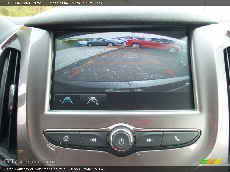 Mosaic Black Metallic / Jet Black 2017 Chevrolet Cruze LT