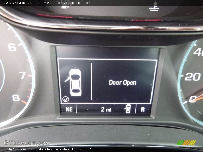 Mosaic Black Metallic / Jet Black 2017 Chevrolet Cruze LT