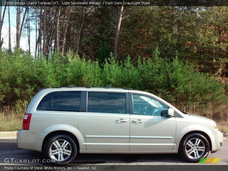 Light Sandstone Metallic / Dark Slate Gray/Light Shale 2009 Dodge Grand Caravan SXT