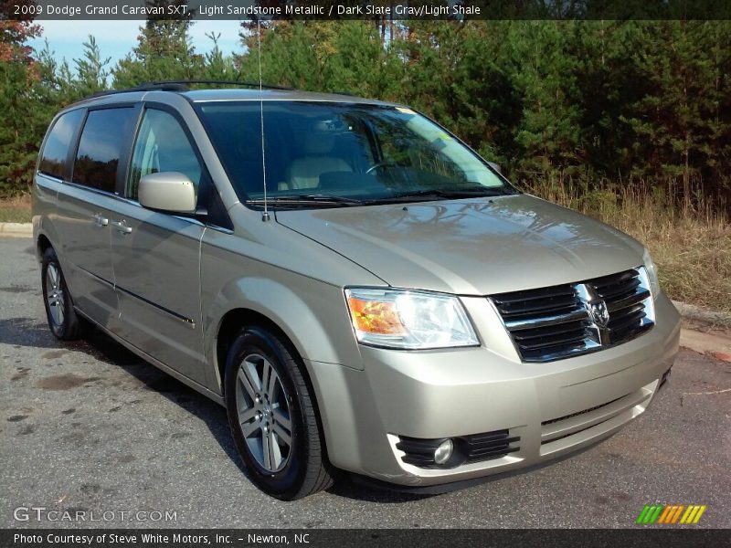 Light Sandstone Metallic / Dark Slate Gray/Light Shale 2009 Dodge Grand Caravan SXT