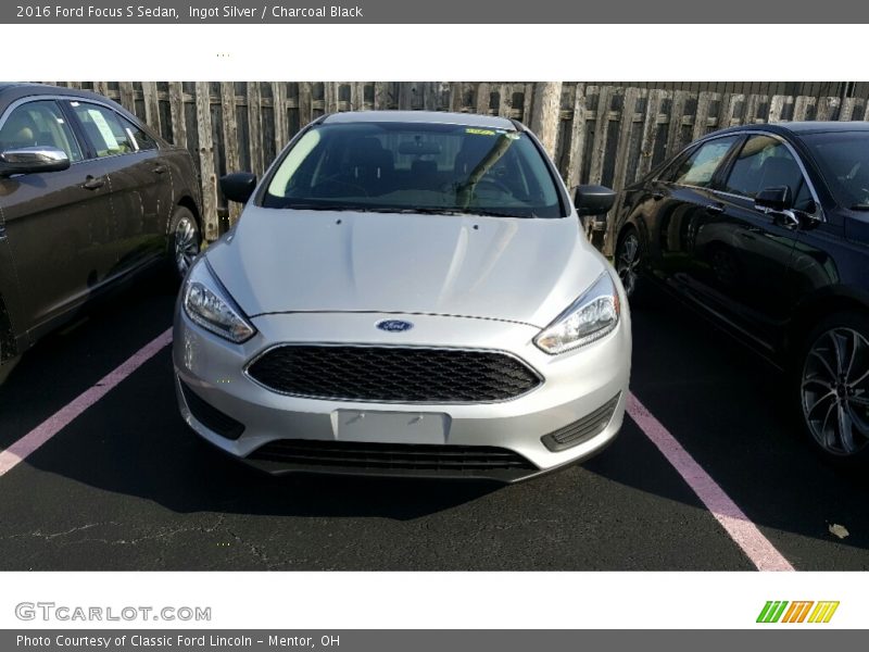 Ingot Silver / Charcoal Black 2016 Ford Focus S Sedan