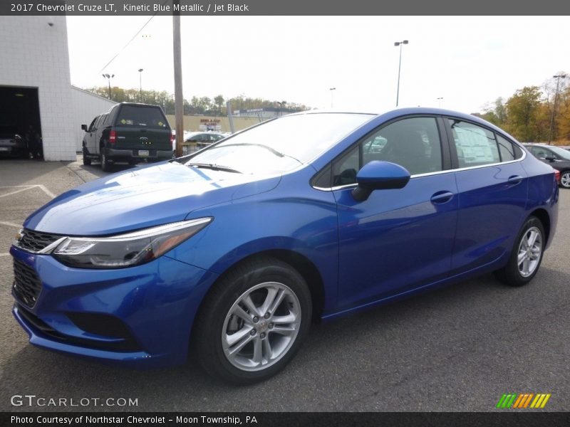 Kinetic Blue Metallic / Jet Black 2017 Chevrolet Cruze LT
