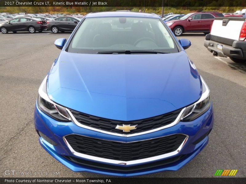 Kinetic Blue Metallic / Jet Black 2017 Chevrolet Cruze LT