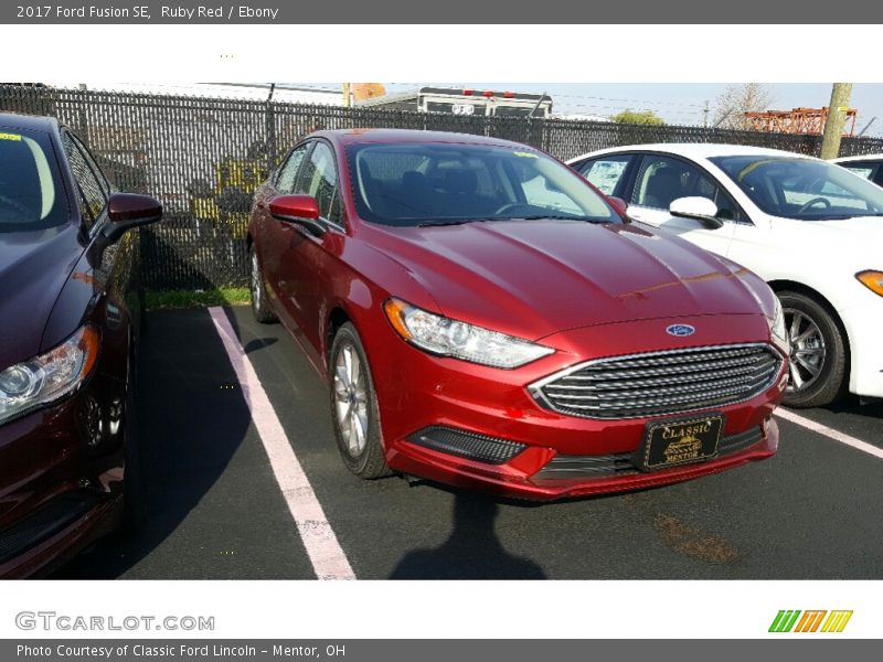 Ruby Red / Ebony 2017 Ford Fusion SE