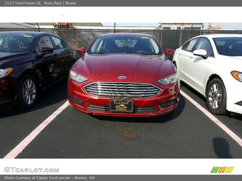 Ruby Red / Ebony 2017 Ford Fusion SE