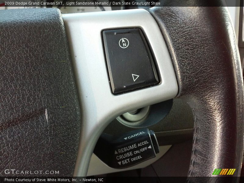 Light Sandstone Metallic / Dark Slate Gray/Light Shale 2009 Dodge Grand Caravan SXT